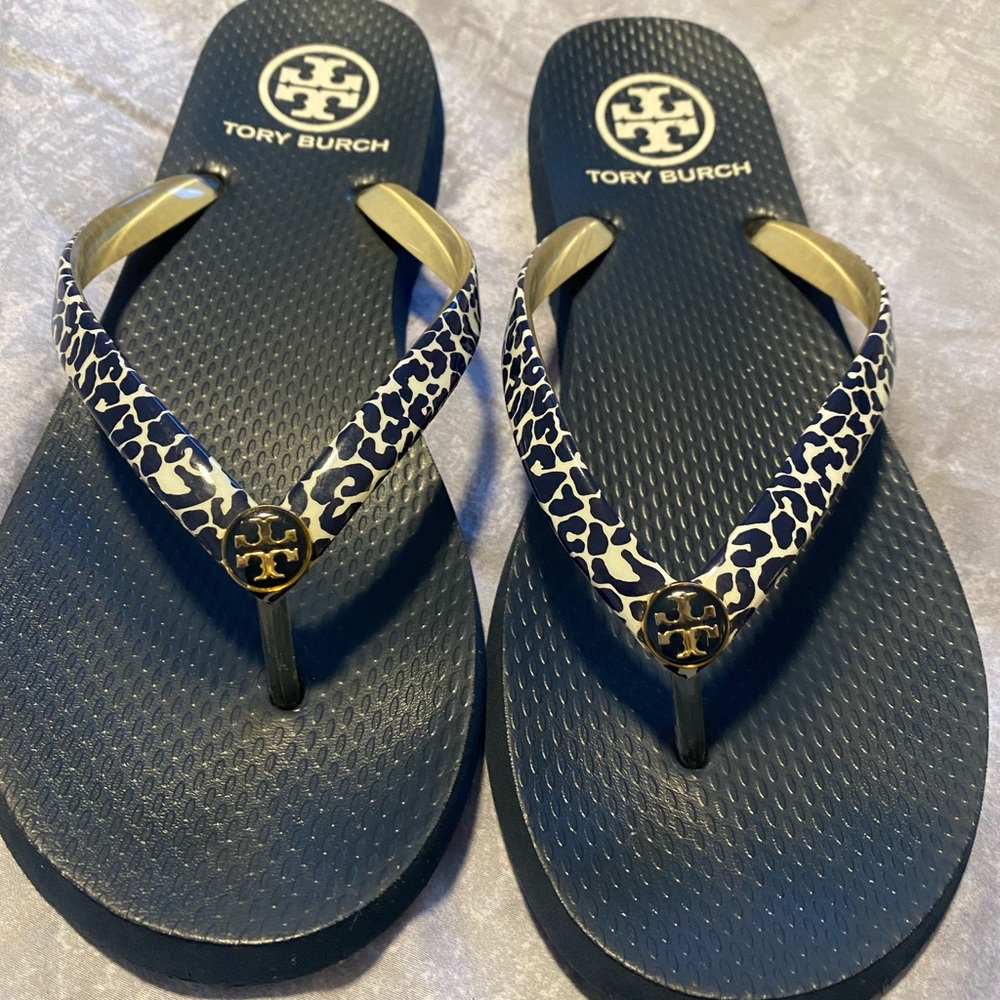 Tory Burch sandals. Blue with a leopard print.